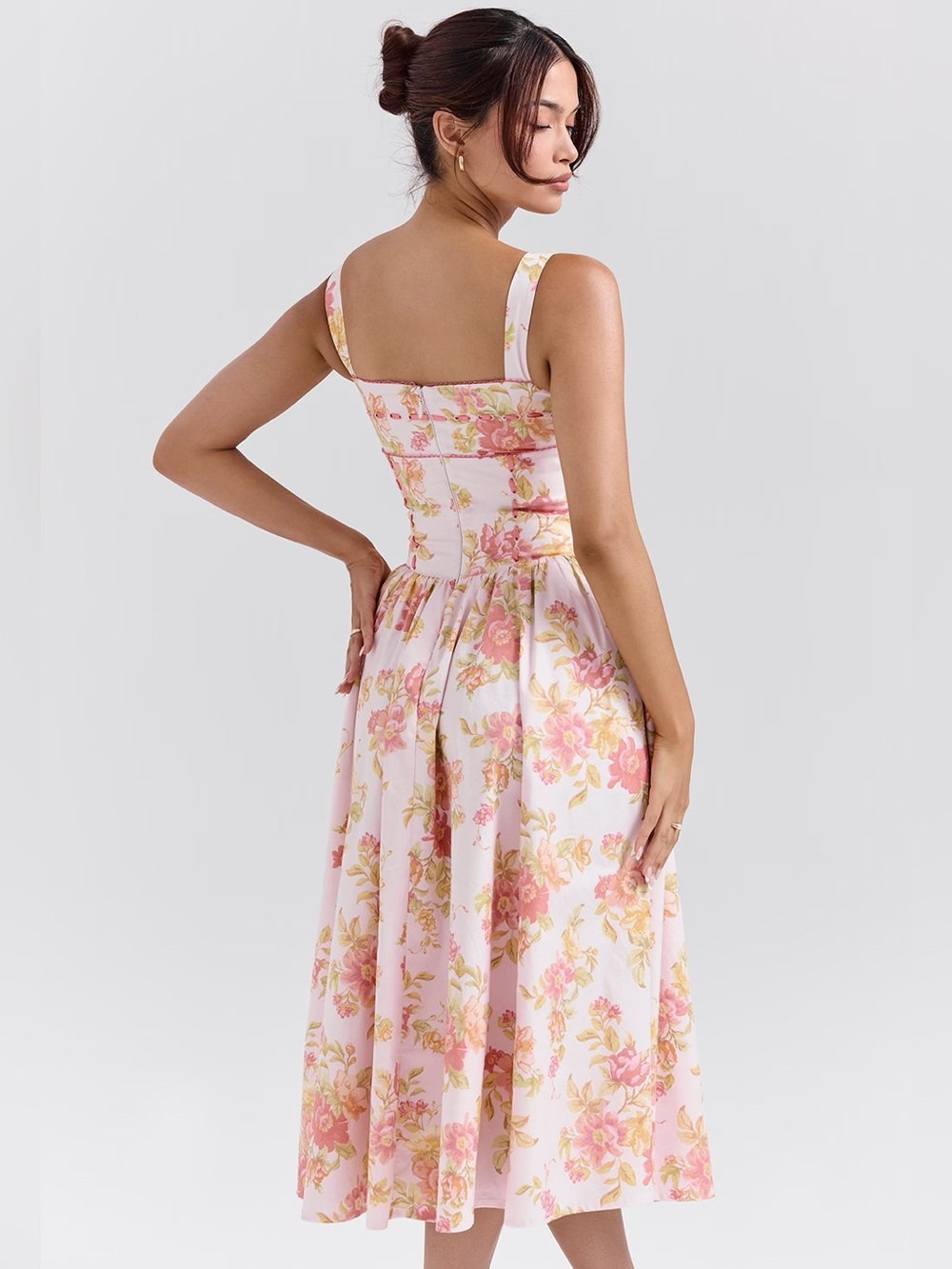 HOUSEOFCB 'Vivien' Peach
Poppy Print Cotton Midi
Sundress/Size S-US(F)4-6 - Picture 5 of 16